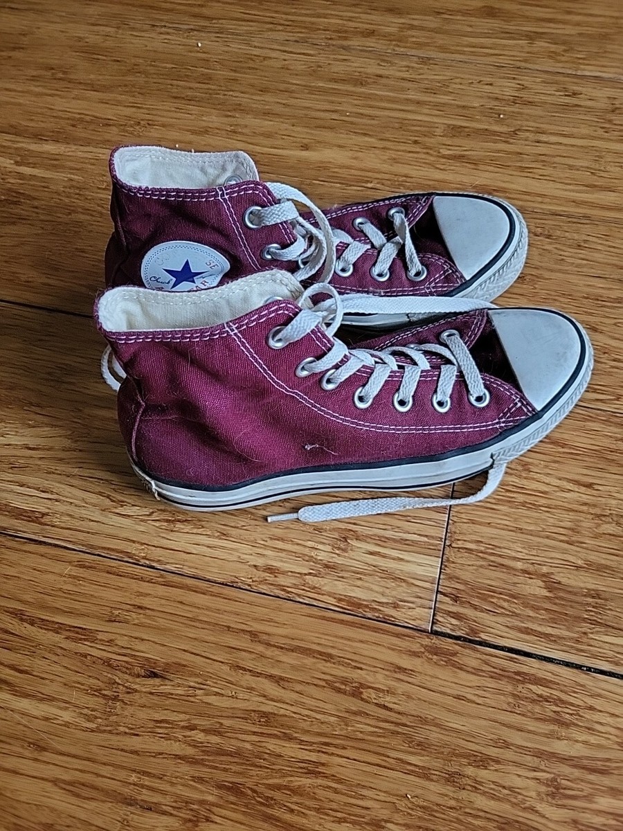 All Star Wrapping Converse Laces Around Ankle Converse Burgundy