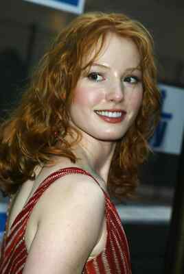 Alicia Witt Redhead Looking Back 4x6 Picture Celebrity Print