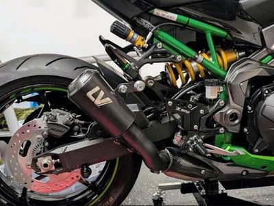 LeoVince SBK LV-10 Sportauspuff Endschalldämpfer Kawasaki Z900 SLIP-ON FullBlack