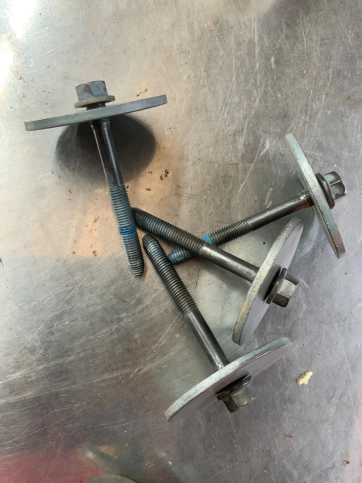 Dodge Ram 1500 2014 montaje de carrocería OEM marco pernos juego completo Foto 3 de 4