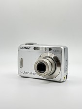 Sony Cyber-shot DSC-S500 6.0 MP Point & Shoot...
