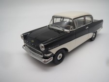 MINICHAMPS  Opel Rekord A  (schwarz/creme)  1:43  ohne Verpackung !