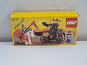 Lego Vintage Set Legoland Castle 6039 Twin Arm Launcher, with box n instructions