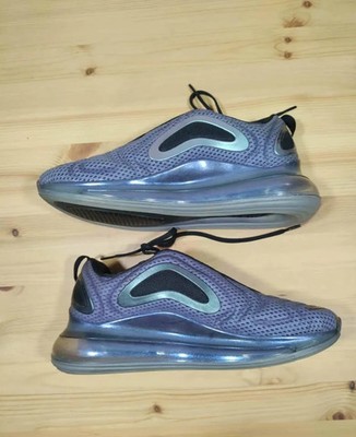 専用出品　値下げ　ナイキ　AIR MAX720 ブラック　メタリックシルバー Nike Air Max 720 Metallic Silver Black Size Men's 9 / Women's 10.5