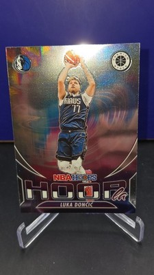 2023-24 LUKA DONIC Panini NBA Hoops Premium Stock HOOPLA #7 Dallas Mavericks