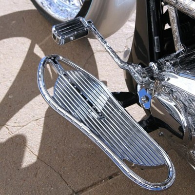 COVINGTONS C1334-C Floorboards - Dimpled - Chrome