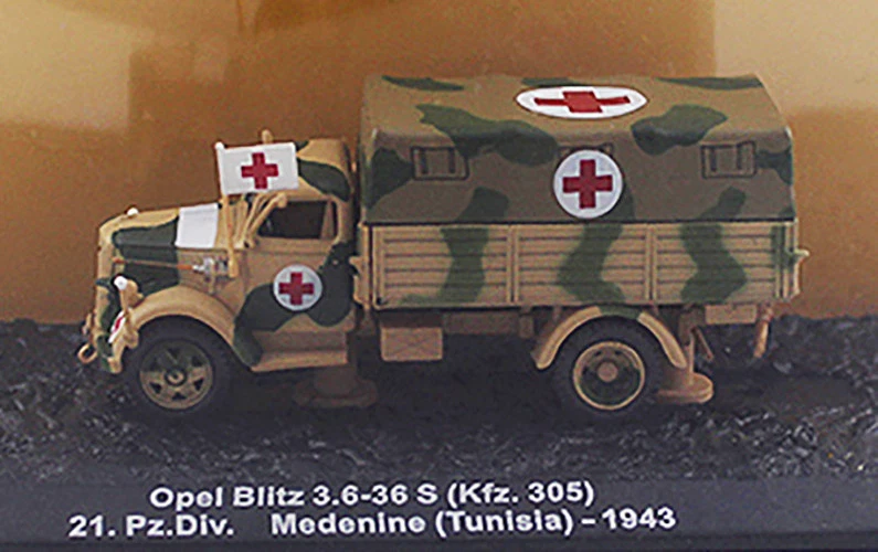 Opel Blitz 3.6-36 S（Kfz.305）21.Pz.Div. Medenine 1/72 DIECAST MODEL Ambulance IXO - Image 2 of 4