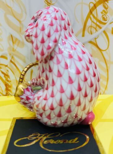 HEREND EGGSTRAVAGANT EASTER BUNNY PINK FISHNET FIGURINE,2,75" high,BRAND NEW - Picture 7 of 9