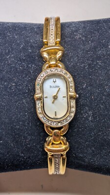 Bulova 98V21 Mother-of-Pearl Dial Crystal Accented Gold Tone Women's Watch As Is