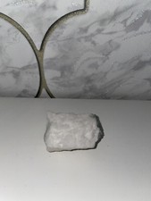 Weißer Baryt  Rohstein Edelstein Heilstein ( ca.5 cm )