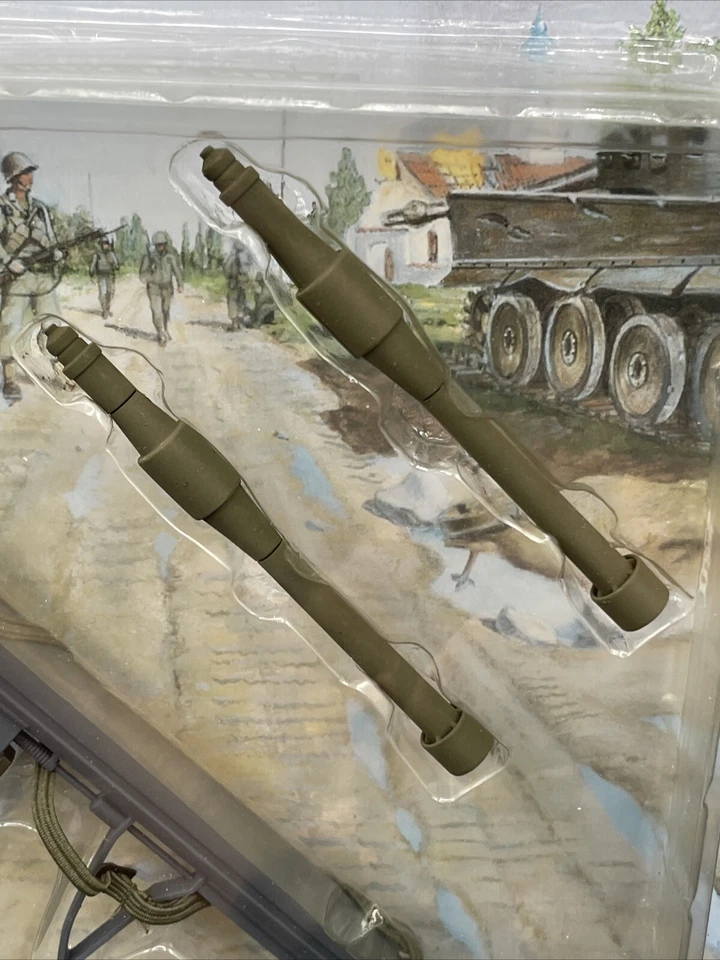 2000 The Ultimate Soldier GERMAN PANZERSHRECK SET 21 Century Toys 94000 - Image 2 of 4