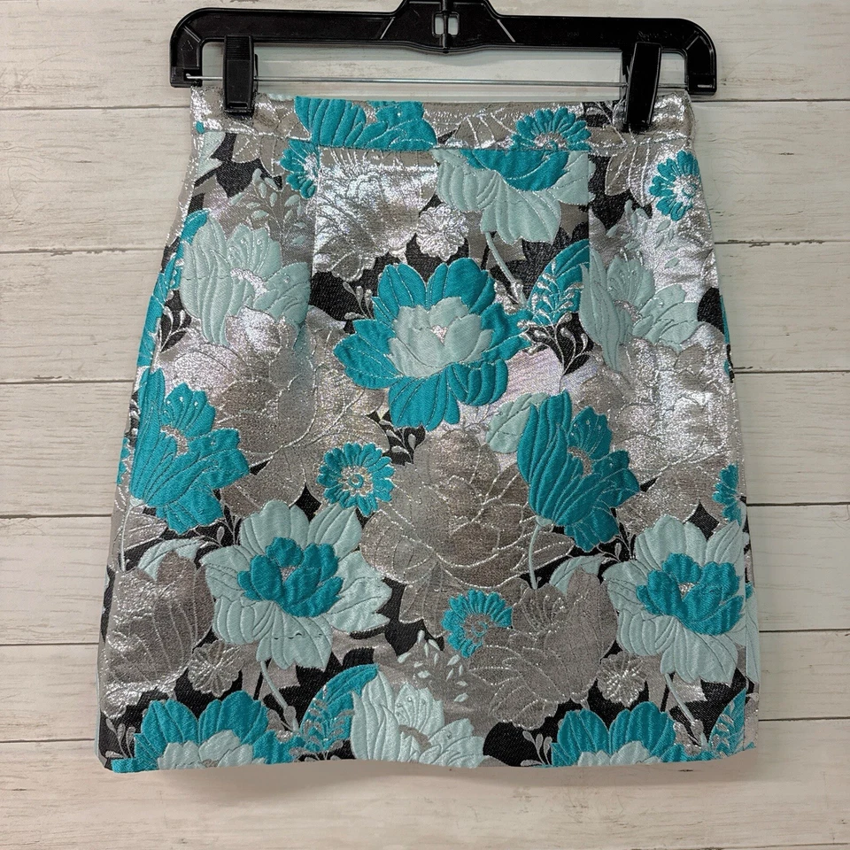 Falda Brocado Metálico Colección Michael Kors Foto 2 de 4