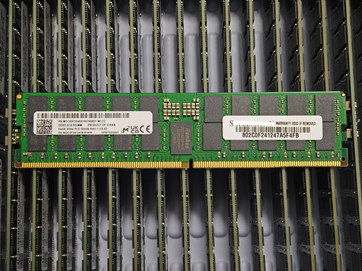 Micron MT 64GB DDR5 5600 2Rx4 PC5-5600B-RA0-1110-XT 288pin Server