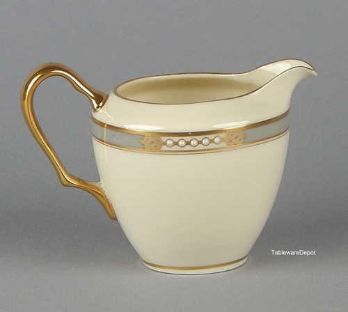 Lenox Presidential MCKINLEY 6 oz. Creamer, MINT Condition! - Picture 2 of 4