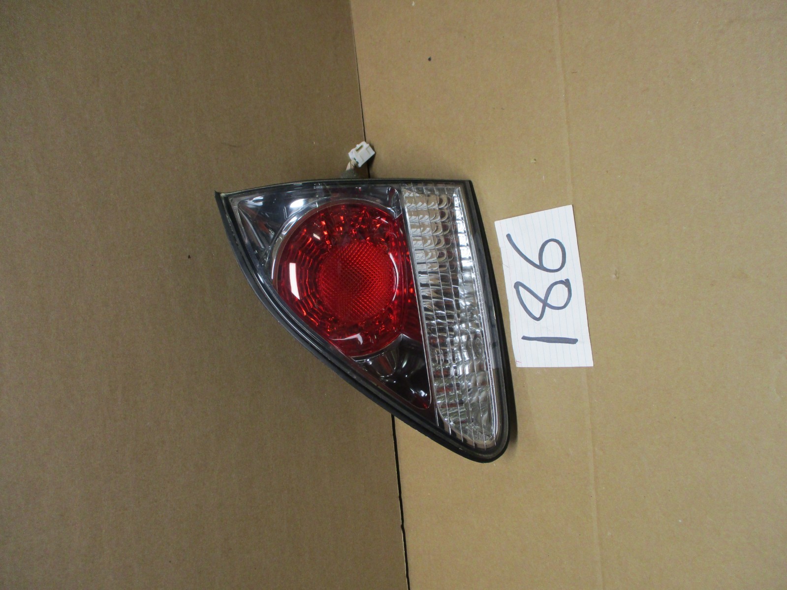 01 02 03 Lexus RX330 Inner Light PASSENGER Side Tail Light Used Rear Lamp#186-T 
