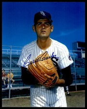 CISCO CARLOS SIGNED 8X10 PHOTO - CHICAGO WHITE SOX