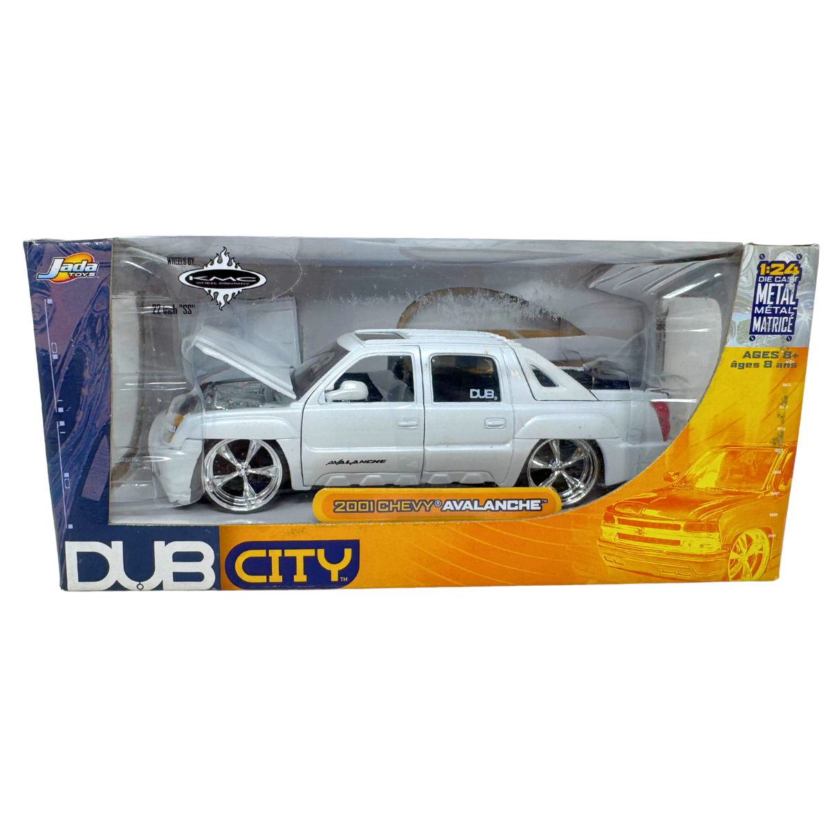 Jada Dub City 2001 Chevy Avalanche 1:24 Diecast KMC Wheels 22 Inch