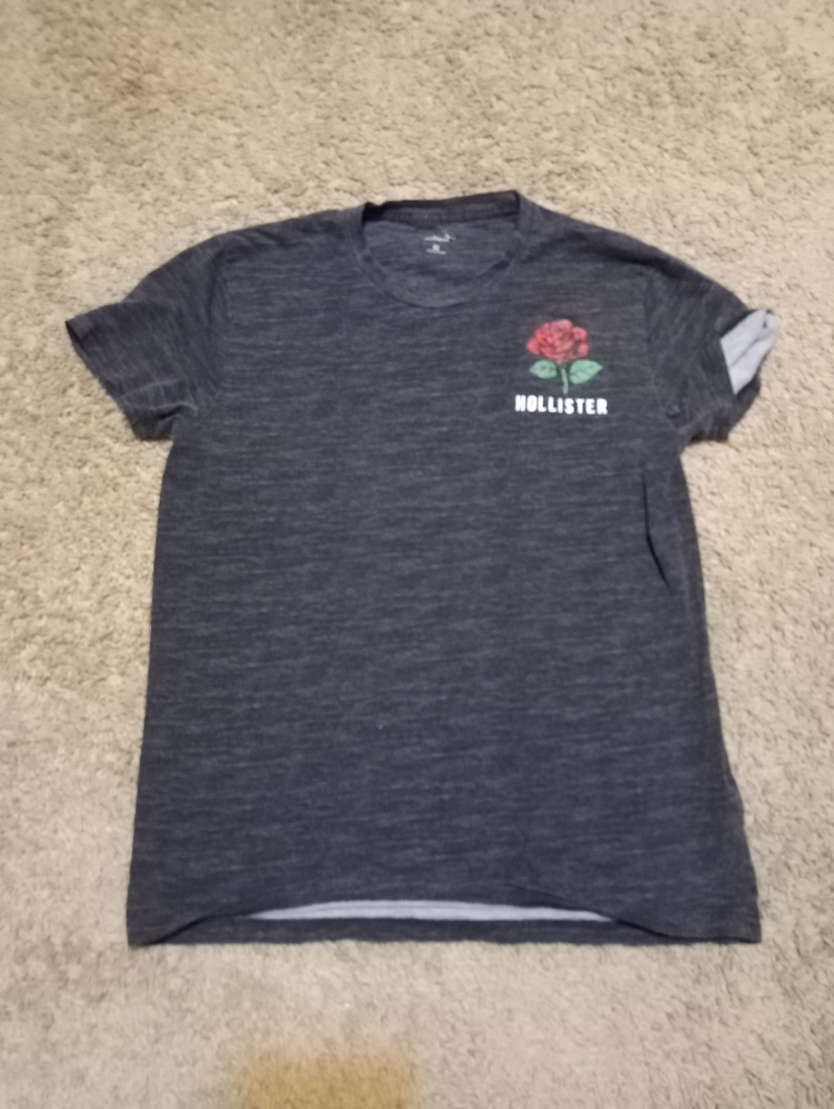 Hollister Men's XS Graphic Crew Neck T-Shirt with Rose Logo