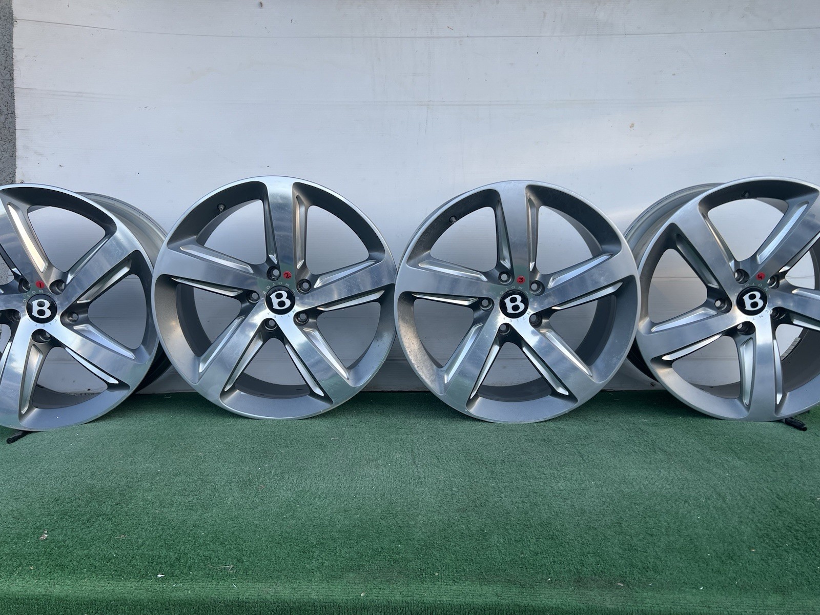 Bentley Continental GT Speed Wheels Set P/N 3Y0601025