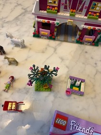 LEGO FRIENDS: Heartlake Stables (3189), added 41039 stable