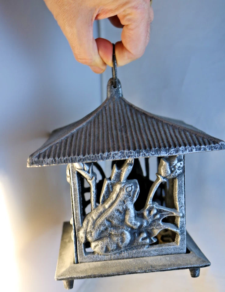 Vintage Cast Iron Frog Pond Pagoda Lantern / Candle Holder Garden/Patio Decor - Image 3 of 4