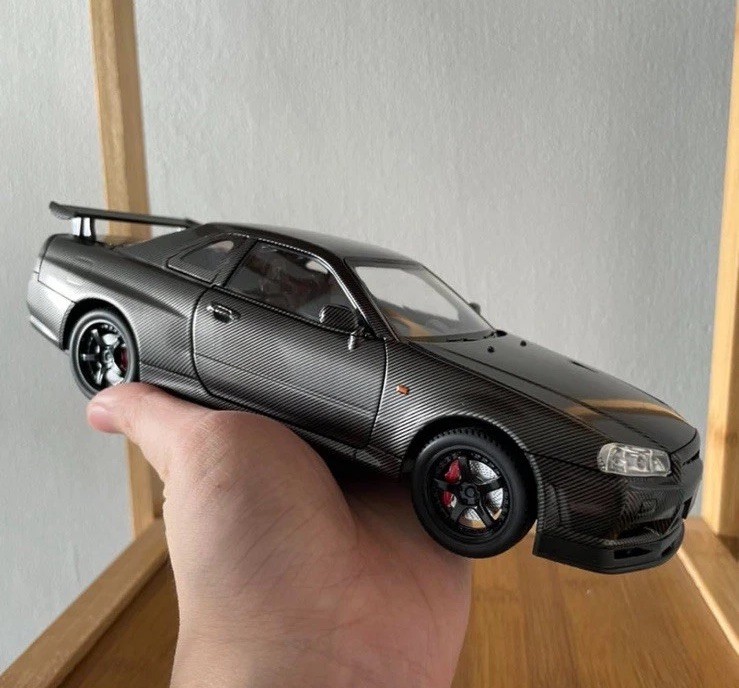 1:24 Nissan Skyline GT-R R34 Diecast Model Car Sports Vehicle Collectible