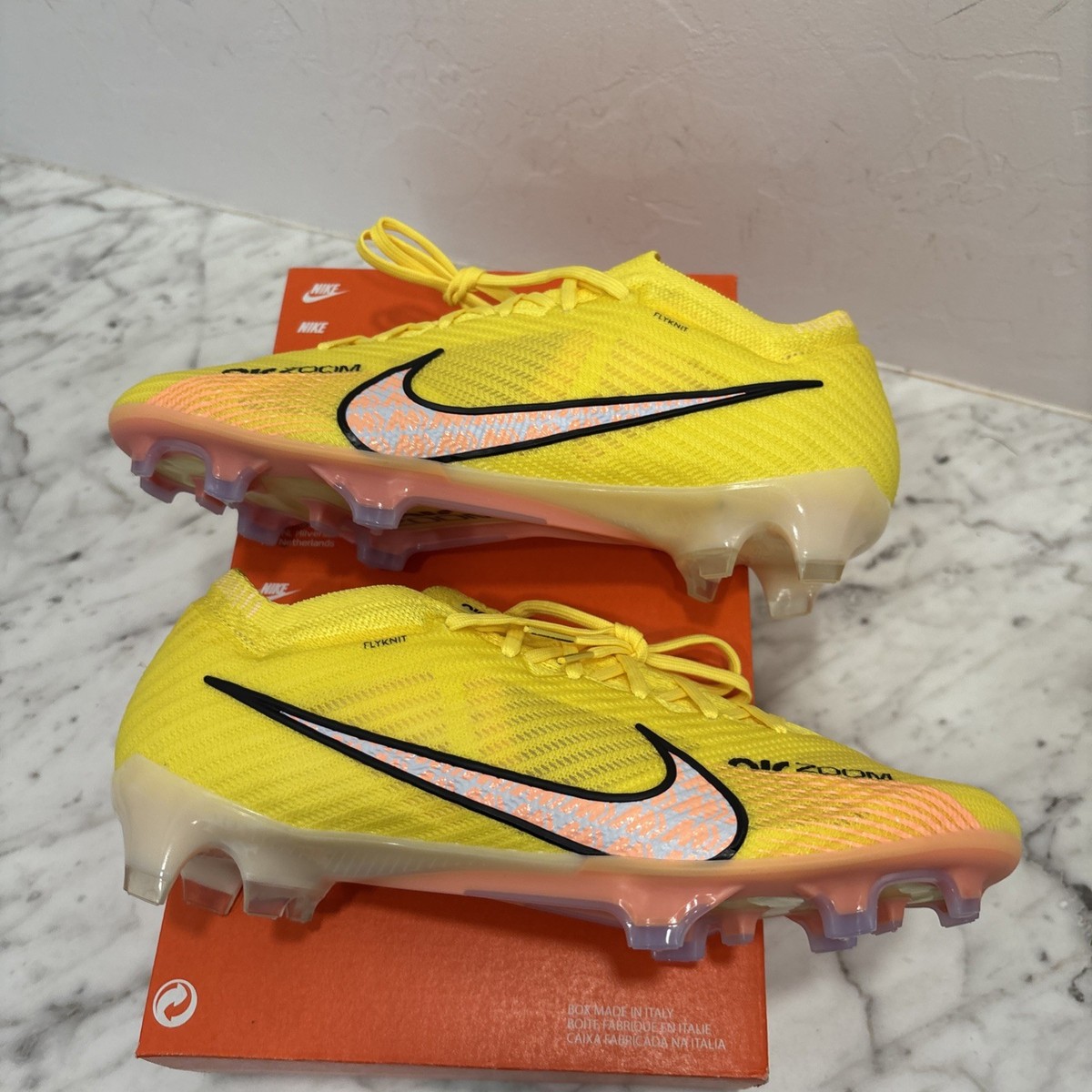 Size 7.5 - Nike Zoom Mercurial Vapor 15 Elite FG Lucent Pack for