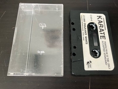 Commodore 16 C16 plus 4 Spiele * International Karate * Endurance Games