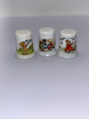 Vtg Hallmark Little Gallery Thimbles. Fine Porcelain & Bone China Lot Of 3.