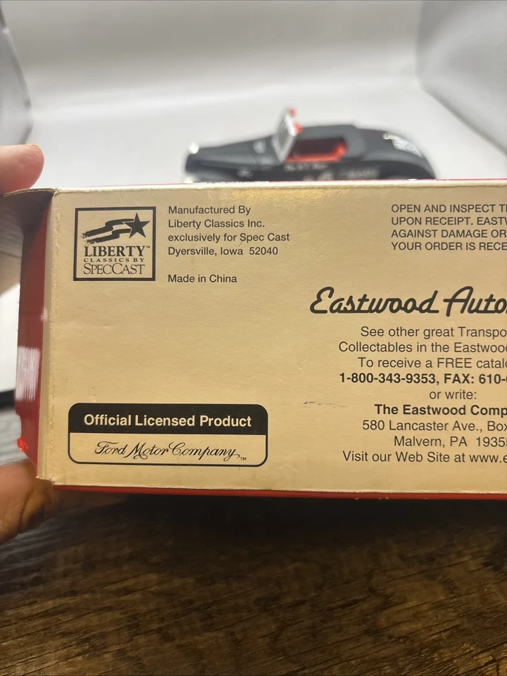 ERTL Bad Boys Of Bonneville 1940 Ford Bank Eastwood Company Edición Limitada Foto 3 de 4