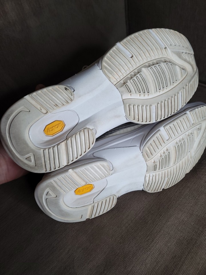 BRANDBLACK LA OG White Mens 8 Vibram Running brand black 250 S99 eBay