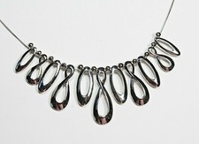 Lia Sophia Wire Necklace 18.5 Silver Tone Metal Sliding Links Infinity Oval