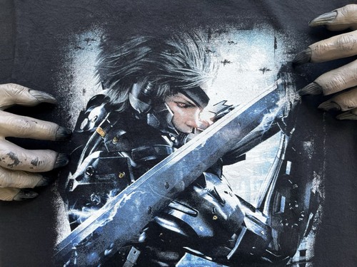 Metal Gear Rising Revengeance Black T-Shirt Gaming Raiden Graphic Tee Size Med