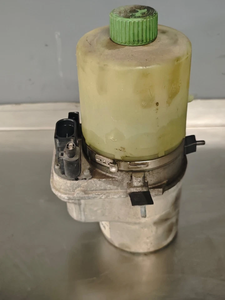 VW POLO V 5 SEAT IBIZA AUDI A1 pompe reservoir de direction assistée 6r0423156b - Photo 2/4