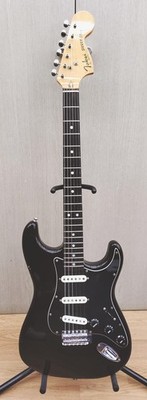 Tokai) Silver Star Black Made in Japan 1982 ST Type Solid Body
