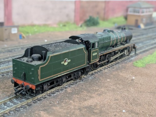 Mainline OO 37-062 Class 6P Jubilee 4-6-0 45691 ‘Orion’ in BR green - Picture 6 of 6