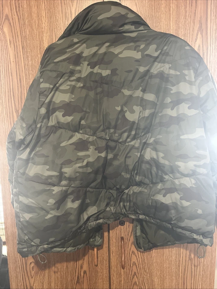 Chaqueta acolchada camuflada azul marino antigua cuello alto cremallera frontal para mujer talla mediana Foto 4 de 4