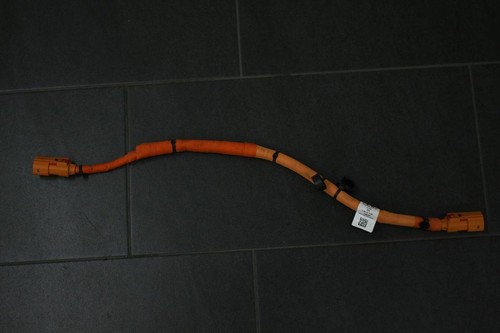 Audi A3 8V e-tron Golf Passat GTE Hochvoltleitung 5Q0971449A Klimakompressor