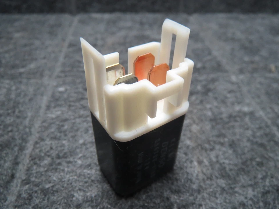 Relé de CA para Mitsubishi Subaru 056700-9180 Hecho en Japón por DENSO - ¡Envío rápido! Foto 4 de 4