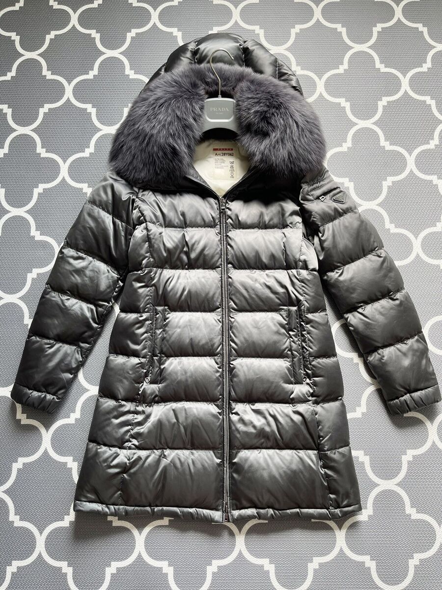 Prada Puffer Down Long Jacket Gray Metal Logo 100% Real Fox Prada Puffer Down Long Jacket Gray Metal Logo 100% Real Fox