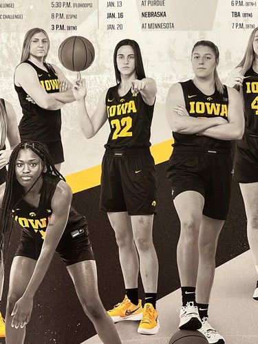Póster del equipo de baloncesto femenino Iowa Hawkeyes 2021-2022 Caitlin Clark ¡Plus bonificación! - Imagen 2 de 4