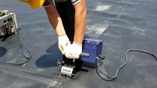230V Weldy WGW 300 Roofing Waterproof Membrane Installation Advertising Banner - Video 1 of 1