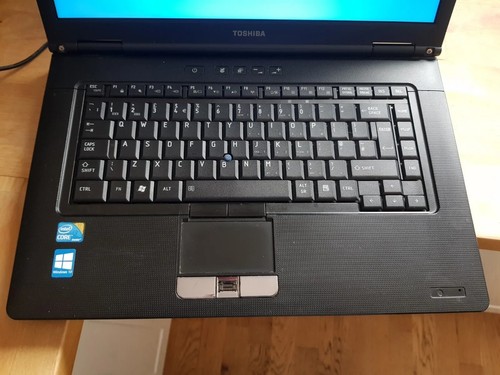 Toshiba Tecra A11 15.6 Inch HDMI Webcam Laptop Win 10 Intel i3 620GB 8GB Ram - Picture 10 of 19