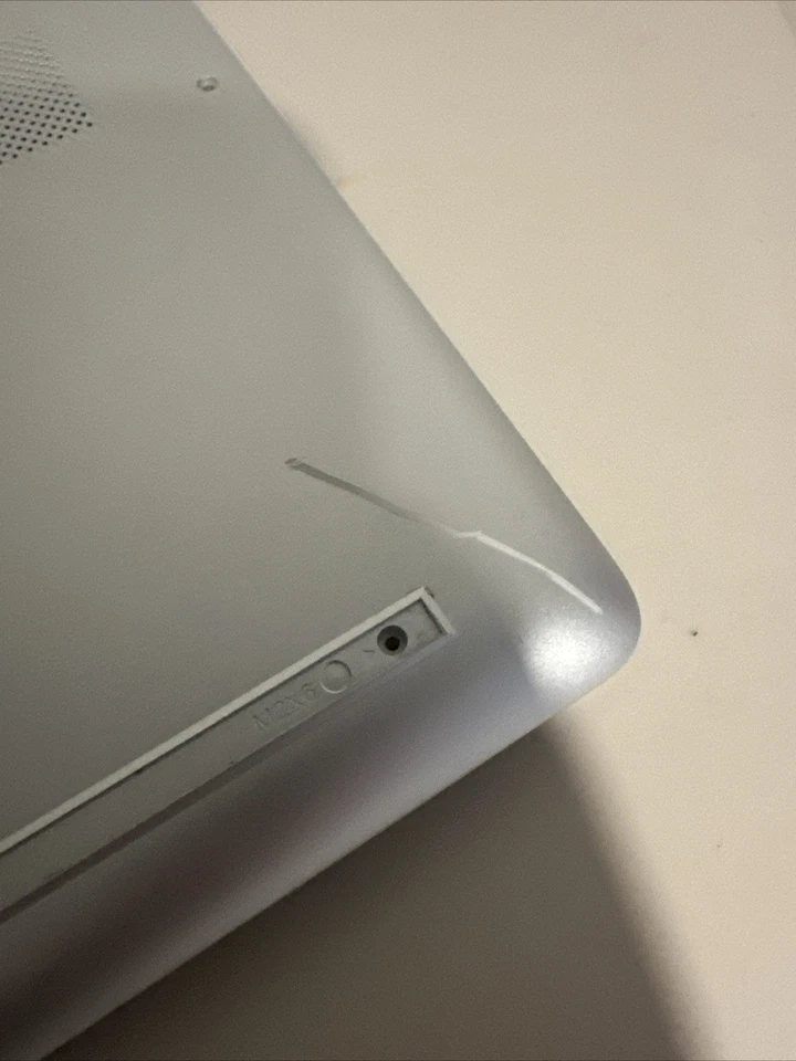 Portátil HP 15-dy2005tg | Pantalla 15 pulgadas | Pantalla táctil | PROBLEMA DE ALMACENAMIENTO LEER MÁS Foto 4 de 4