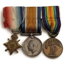 MINIATURE WW1 1914/15 Star, British War & Victory Medal Dress Medals Trio