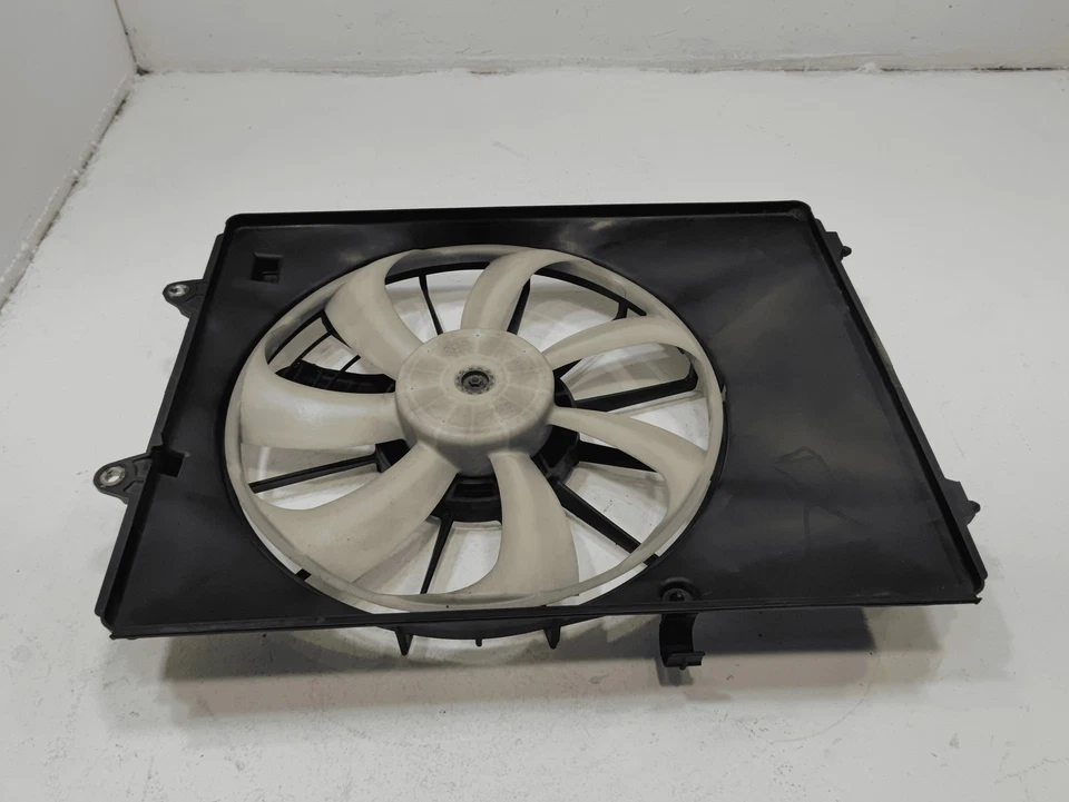 ACURA MDX 2014-2020 RADIADOR DELANTERO LADO PASAJERO VENTILADOR DE REFRIGERACIÓN MOTOR Y CUBIERTA OEM Foto 4 de 4