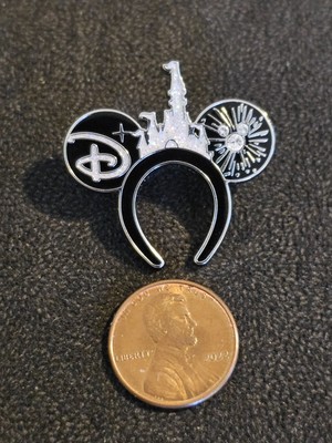 Super Chaser 2025 WDW Hidden Mickey Disney World Wave A Castle Ear