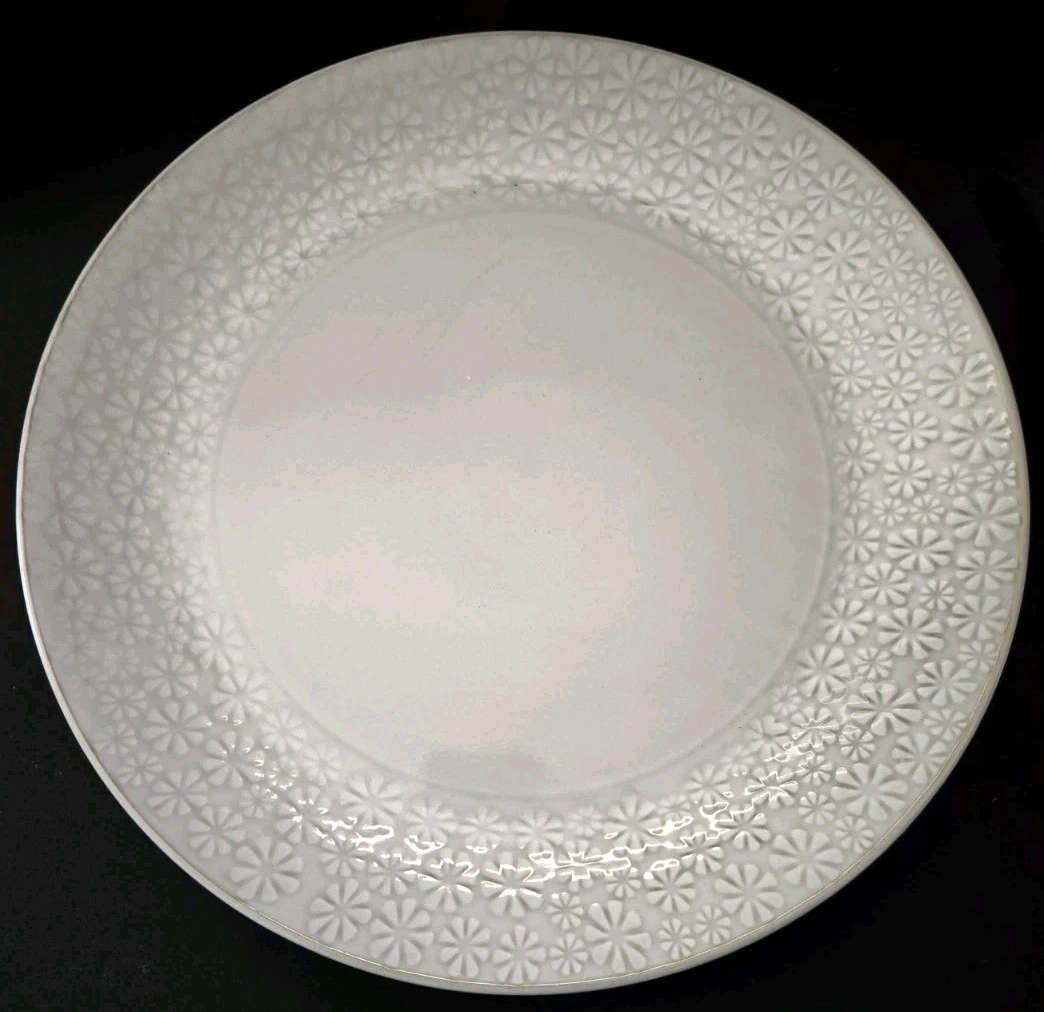 Pfaltzgraff Blossom White 11-Inch Dinner Plates Set of 4