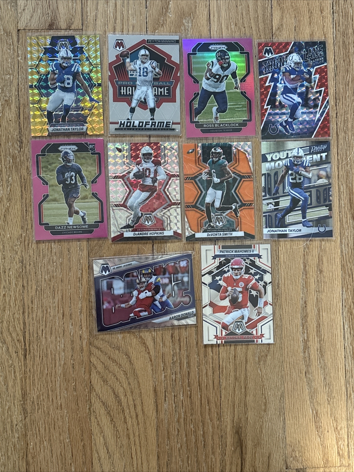 HUGE FOOTBALL LOT 100 Cards Rookies, Variations, Parallels, Autos
