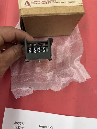 Alemite 393307-160 Totalizer Counter - 第 3/4 張圖片